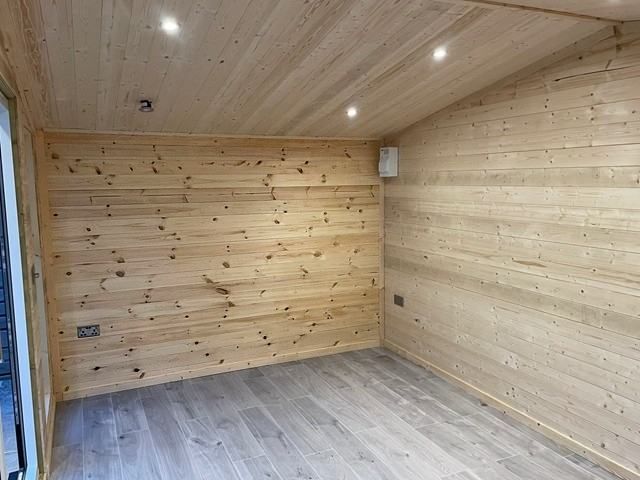 ella-upvc-studio-summerhouse-7-kireth-ai
